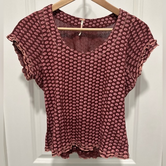 Free People Tops - Free People Garner Berry Tee Shirt Blouse Top Floral Ruffle Short Sleeve Large